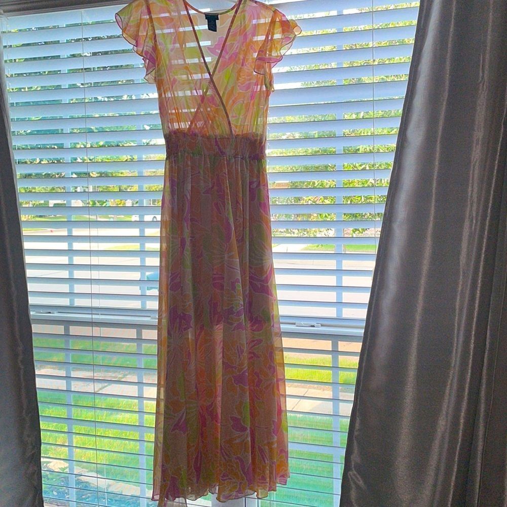 NWOT MAXI DRESS - Picture 2 of 3